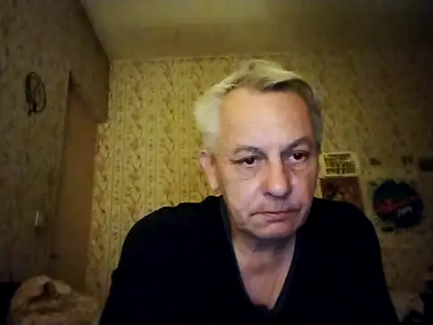 Snapshot of Naturi6 chatting on March 7, 6:21 am Naturi6 online show from March 7, 6:21 am