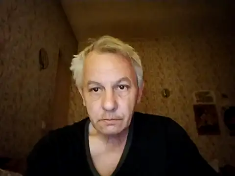 Snapshot of Naturi6 chatting on March 23, 6:17 am Naturi6 online show from March 23, 6:17 am