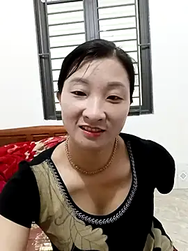 Snapshot of wees-lind chatting on March 8, 1:47 am wees-lind online show from March 8, 1:47 am