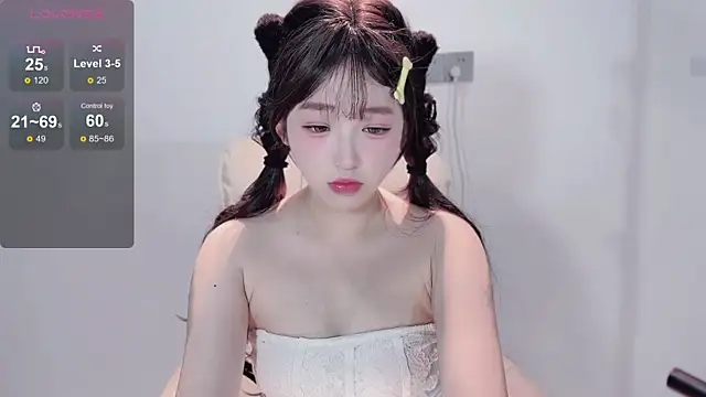 Yaiyigirl online show from November 21, 12:37 pm