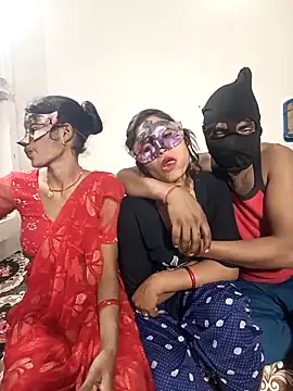 Snapshot of Real-Family chatting on January 16, 6:01 pm Real-Family online show from January 16, 6:01 pm