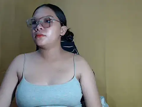 hotsexyreb online show from March 17, 2:16 am