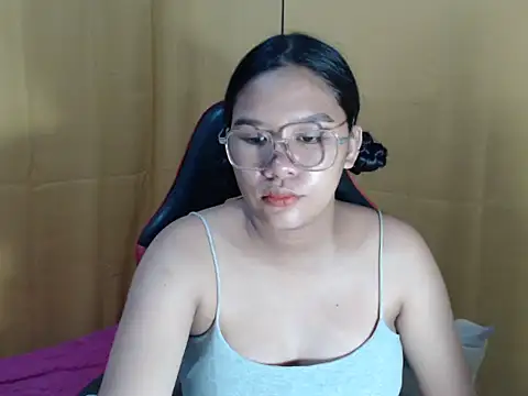 hotsexyreb online show from March 26, 1:44 am