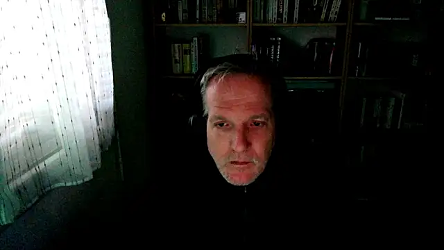 Snapshot of ChocolatMilka44 chatting on November 2, 1:24 pm ChocolatMilka44 online show from November 2, 1:24 pm