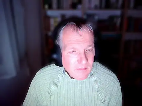 Snapshot of ChocolatMilka44 chatting on November 4, 9:47 pm ChocolatMilka44 online show from November 4, 9:47 pm