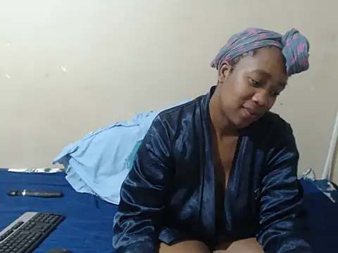 SexyLipss  online show from April 25, 12:46 am