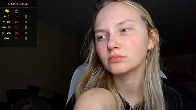 KarinRobertson online show from February 22, 4:27 pm