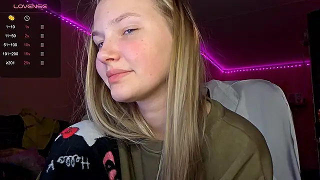 KarinRobertson online show from March 27, 10:09 pm