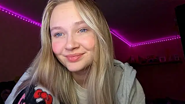 KarinRobertson online show from March 31, 9:37 pm