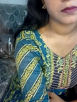 Neha533 online show from April 25, 1:52 pm