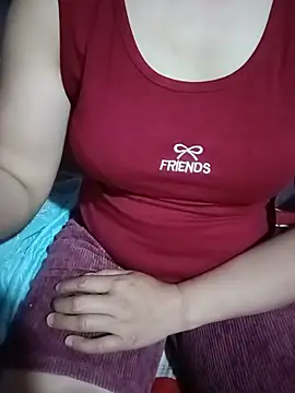 Snapshot of Sara_pusyy chatting on June 7, 1:04 pm Sara pusyy online show from June 7, 1:04 pm