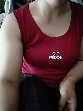 Snapshot of Sara_pusyy chatting on June 14, 2:24 am Sara pusyy online show from June 14, 2:24 am