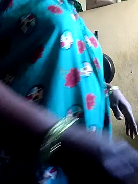 Snapshot of hyd_couple7878 chatting on November 3, 6:36 am hyd couple7878 online show from November 3, 6:36 am