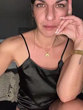 Snapshot of AsphericSquawk chatting on November 28, 12:02 am AsphericSquawk online show from November 28, 12:02 am