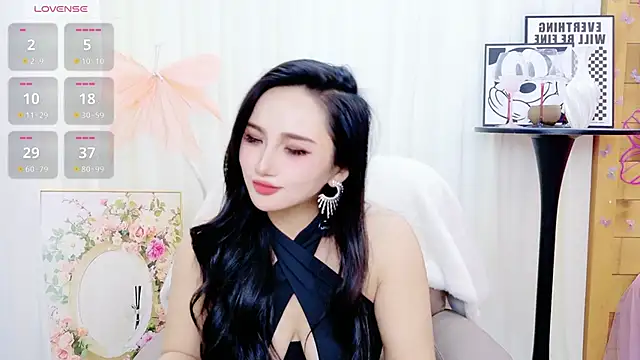 Snapshot of Janaya-88 chatting on April 23, 1:13 pm Janaya-88 online show from April 23, 1:13 pm