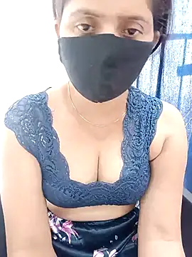 Aarti909090 online show from March 17, 7:44 am