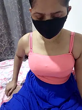 Aarti909090 online show from May 13, 2:25 pm
