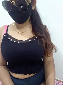 Snapshot of Aarti909090 chatting on July 5, 5:09 pm Aarti909090 online show from July 5, 5:09 pm