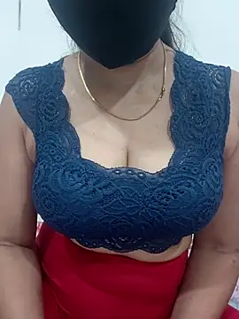 Snapshot of Aarti909090 chatting on July 14, 6:35 pm Aarti909090 online show from July 14, 6:35 pm