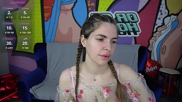 Snapshot of DanielaReign chatting on February 19, 6:53 am DanielaReign online show from February 19, 6:53 am