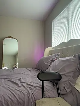 ladiosa selene online show from December 1, 4:12 pm