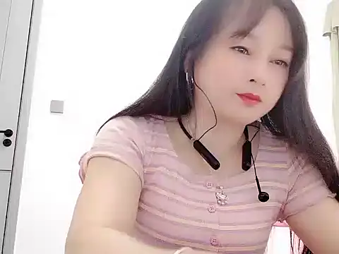 Snapshot of Alice-Baby520 chatting on November 4, 1:16 am Alice-Baby520 online show from November 4, 1:16 am