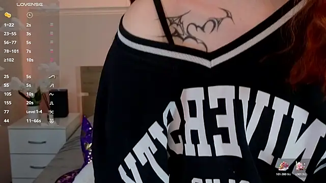 WICKEDEMBER online show from December 1, 3:00 am