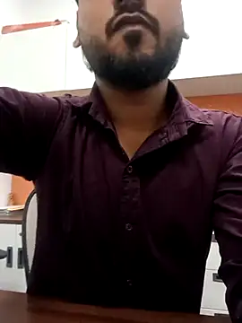 naughtyboyjii online show from November 3, 10:05 am