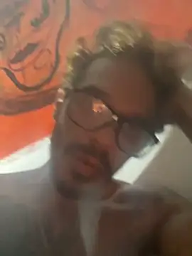 Snapshot of Antoniobiague chatting on March 6, 5:59 am Antoniobiague online show from March 6, 5:59 am