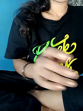 Saniya76 online show from November 6, 4:30 pm