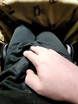 yuyuyu23565 online show from November 9, 12:36 pm