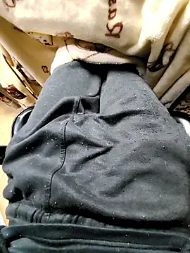 yuyuyu23565 online show from November 14, 1:10 pm