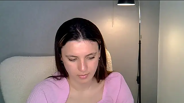 KiraHoney online show from May 12, 10:12 am