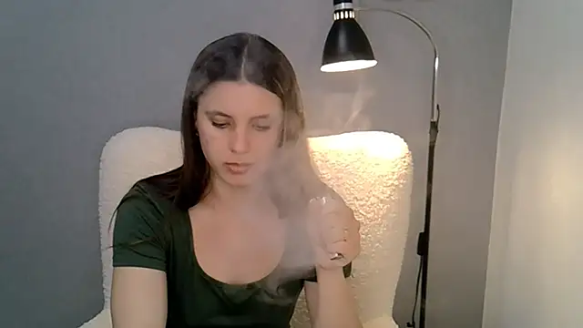 KiraHoney online show from May 17, 4:58 pm