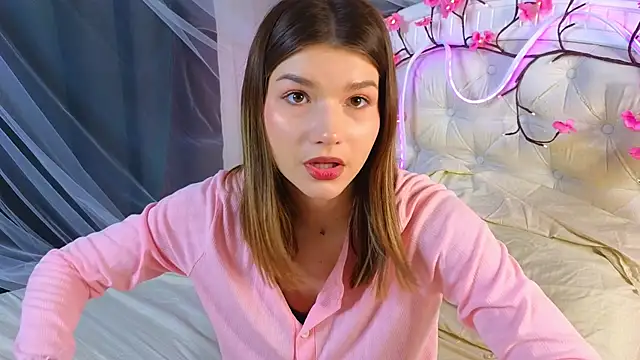 WilmaJohnson online show from March 25, 7:14 am