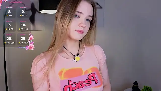 JeanToh online show from November 15, 3:08 pm