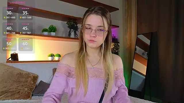 JeanToh online show from March 22, 3:04 pm