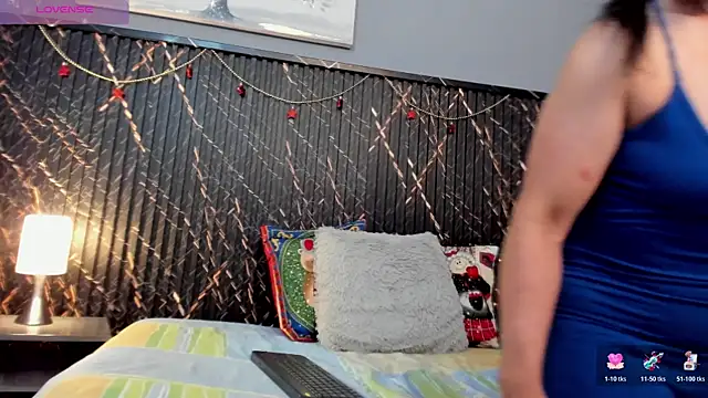 clara heat online show from December 14, 1:05 pm