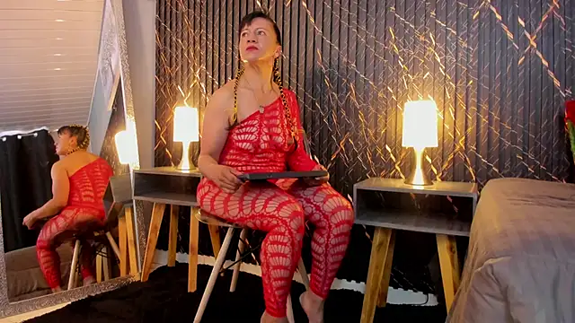 clara heat online show from February 7, 7:06 pm