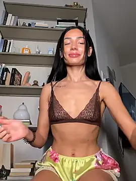 Snapshot of VickyM99 chatting on February 28, 11:00 am VickyM99 online show from February 28, 11:00 am