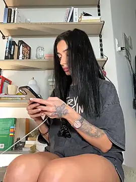 Snapshot of VickyM99 chatting on March 20, 3:17 pm VickyM99 online show from March 20, 3:17 pm