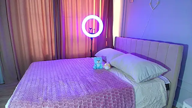 Snapshot of lihnpham chatting on November 23, 3:28 am lihnpham online show from November 23, 3:28 am