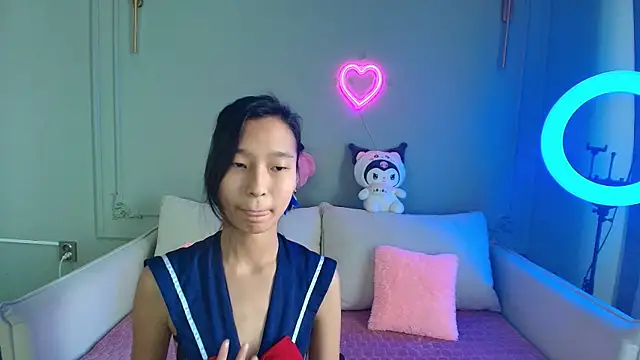 Snapshot of lihnpham chatting on December 3, 3:25 am lihnpham online show from December 3, 3:25 am