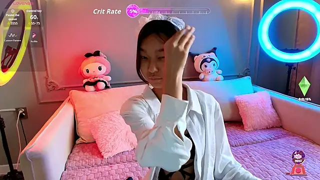 Snapshot of lihnpham chatting on January 12, 3:12 am lihnpham online show from January 12, 3:12 am