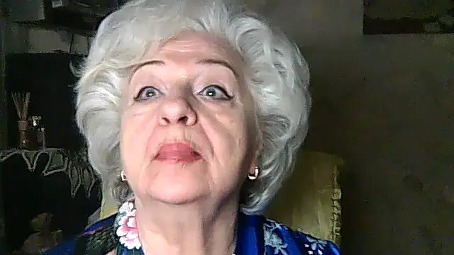 ValeriaKroww online show from March 18, 4:37 am