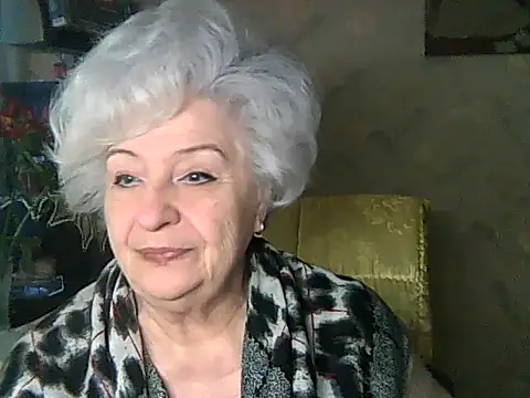 ValeriaKroww online show from April 25, 5:10 am