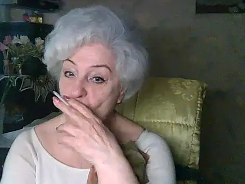 ValeriaKroww online show from May 6, 5:57 am