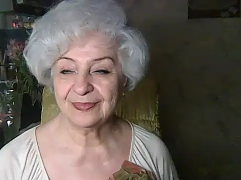 ValeriaKroww online show from May 15, 4:41 am