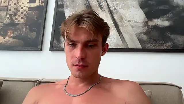 Snapshot of DanteRay chatting on May 12, 6:32 am DanteRay online show from May 12, 6:32 am