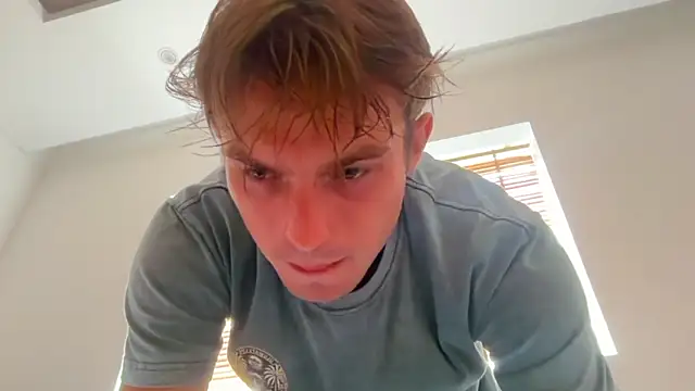 Snapshot of DanteRay chatting on May 13, 2:31 am DanteRay online show from May 13, 2:31 am